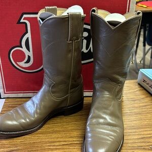 Grey Justin Cowboy Boots